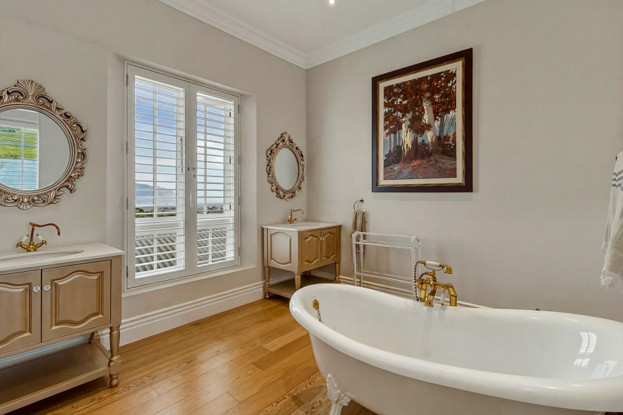 5 Bedroom Property for Sale in Somerset West Rural Western Cape